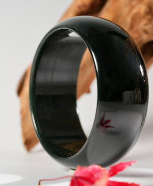 Wide Band Jade Bangle 60mm #2642