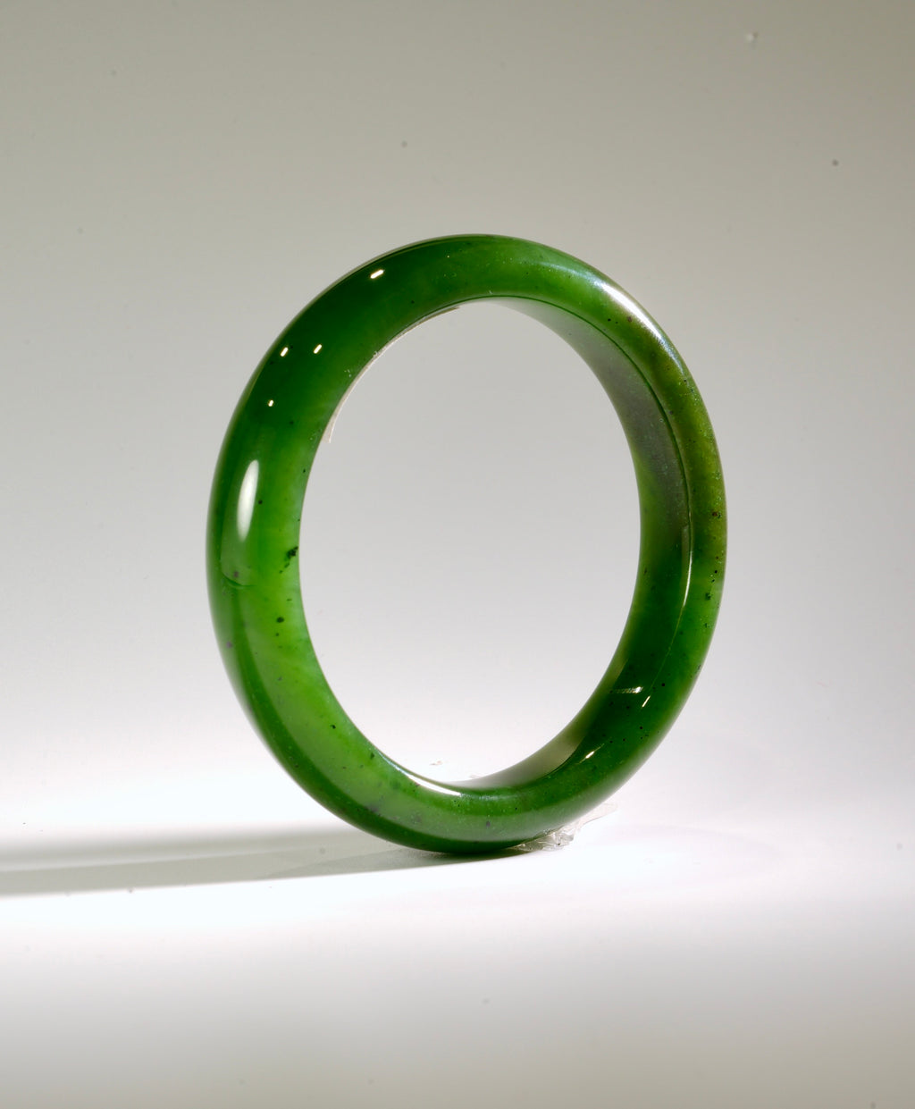 A CANADIAN JADE BANGLE 56MM #1052