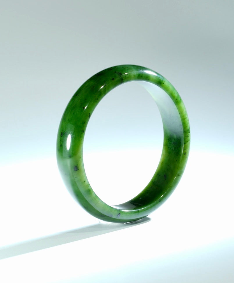 A CANADIAN JADE BANGLE 61MM #1501