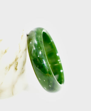 A CANADIAN JADE BANGLE 58MM #1060