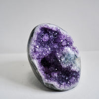 AMETHYST SEMI-GEODES EXTRA QUALITY BASE CUT 1.67 LB #2159