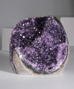 AMETHYST SEMI-GEODE EDGE POLISHED BASE CUT(1.37 LB) #1865