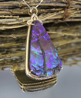 18k Ammolite Pendant #1538