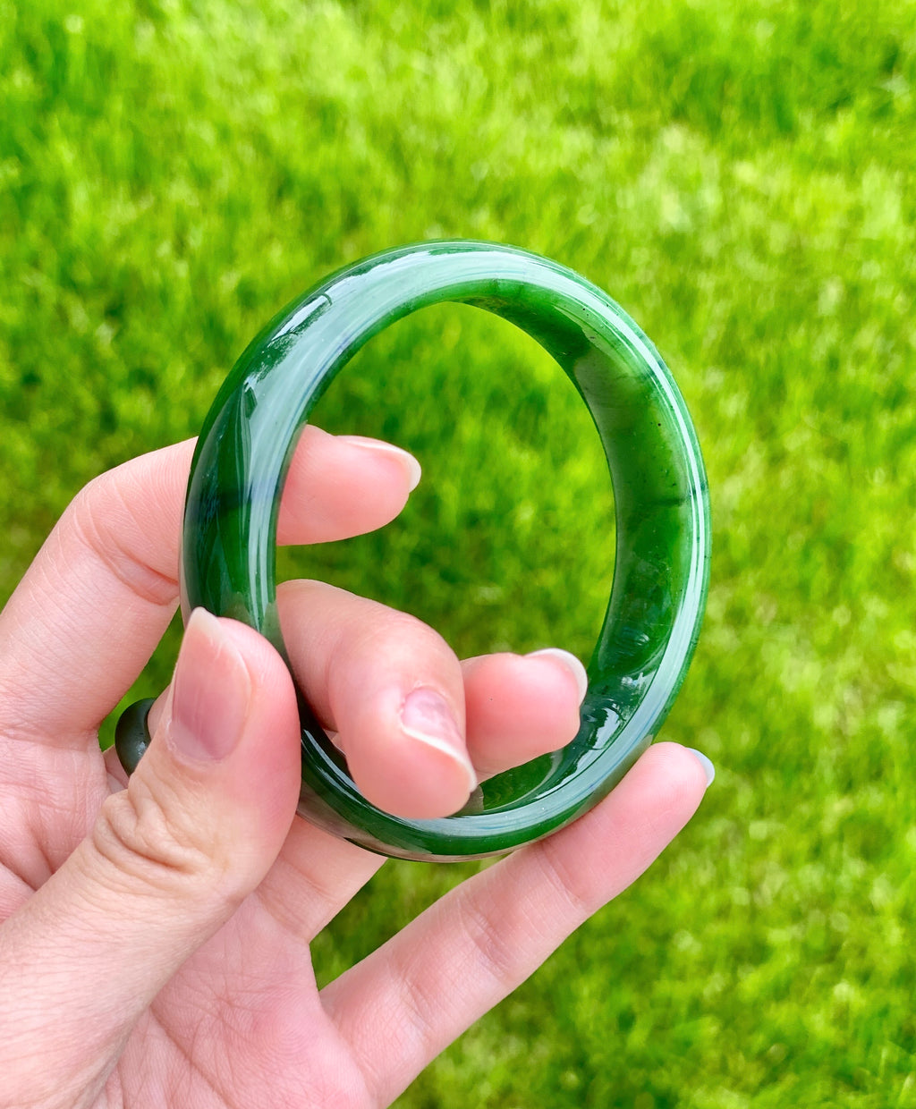 A CANADIAN JADE BANGLE 60MM #2219