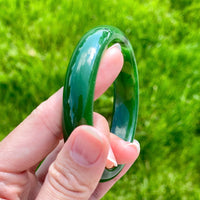 A CANADIAN JADE BANGLE 58MM #2375