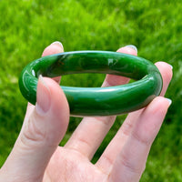 A CANADIAN JADE BANGLE 58MM #2375