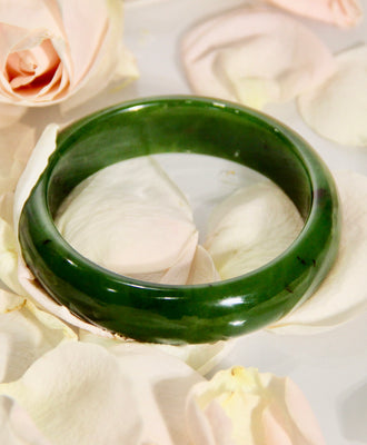 A CANADIAN JADE BANGLE 58MM #1039