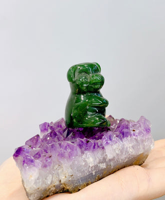 Amethyst Display with Jade Pig #2332