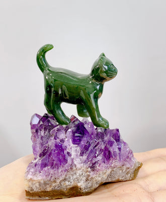 Amethyst Display with Jade Cat #2334