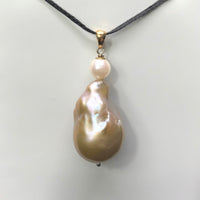 TOP GRADE CULTURED FRESHWATER PEARL #1842