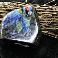 IRIDESCENCE LABRADORITE POLISHED DECORATIVE & HEALING STONE #939