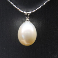 14K FRESHWATER PEARL PENDANT #1634