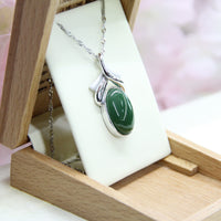 Oval Ribbon Canadian Jade Necklace #1091